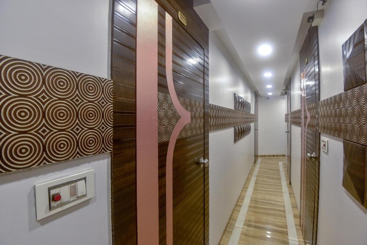 Oyo 28893 Hotel Gulf Mumbai Kültér fotó
