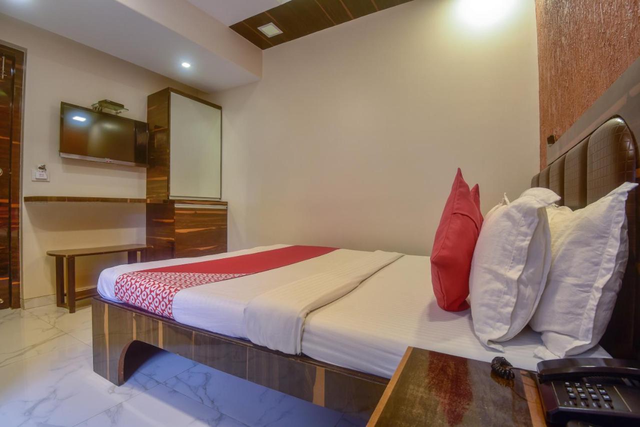 Oyo 28893 Hotel Gulf Mumbai Kültér fotó