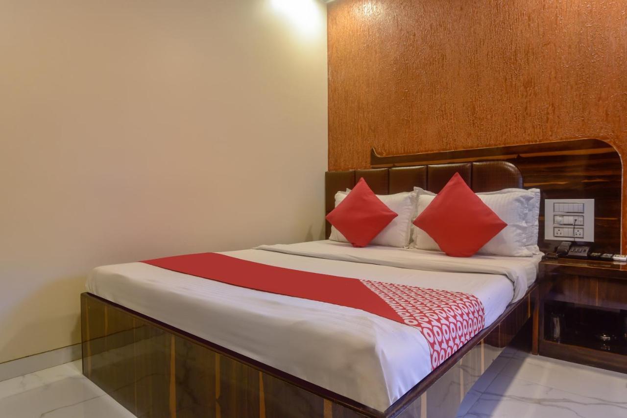 Oyo 28893 Hotel Gulf Mumbai Kültér fotó