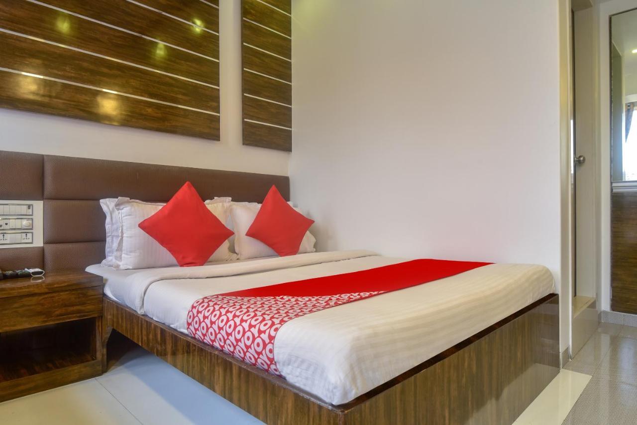 Oyo 28893 Hotel Gulf Mumbai Kültér fotó
