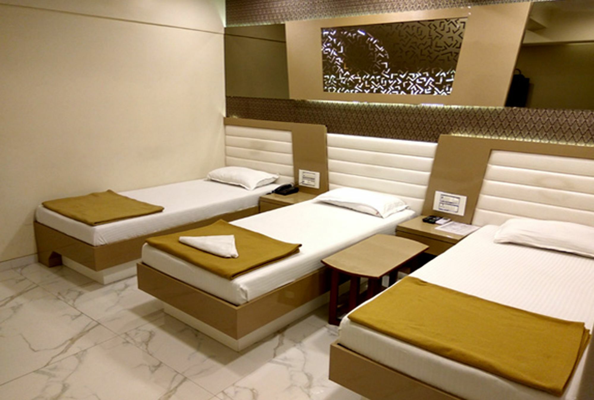 Oyo 28893 Hotel Gulf Mumbai Kültér fotó